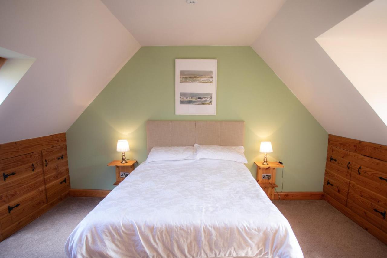 Bed and Breakfast Redwood House Greshornish Номер фото
